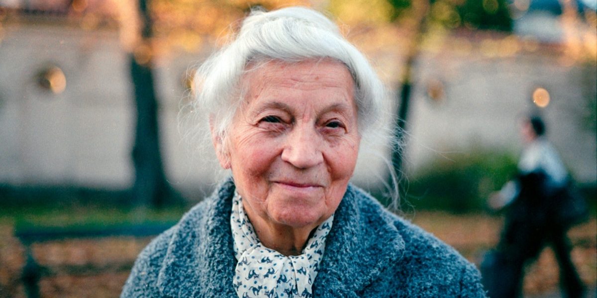 Leuke banen voor vrouwen van 65+: blijf actief, sociaal en zinvol bezig